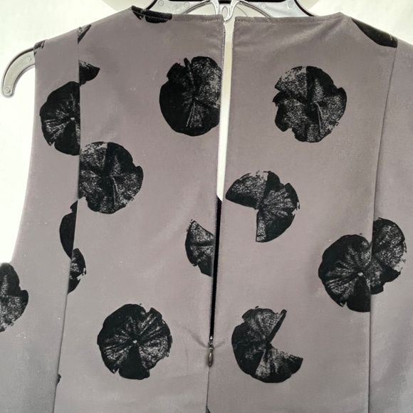 COS (S) black velvet floral tone-on-tone mini-dress, with pockets, EUC. - Picture 8 of 16